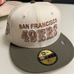 Brand new cream and olive green San Francisco 49ers SnapBack